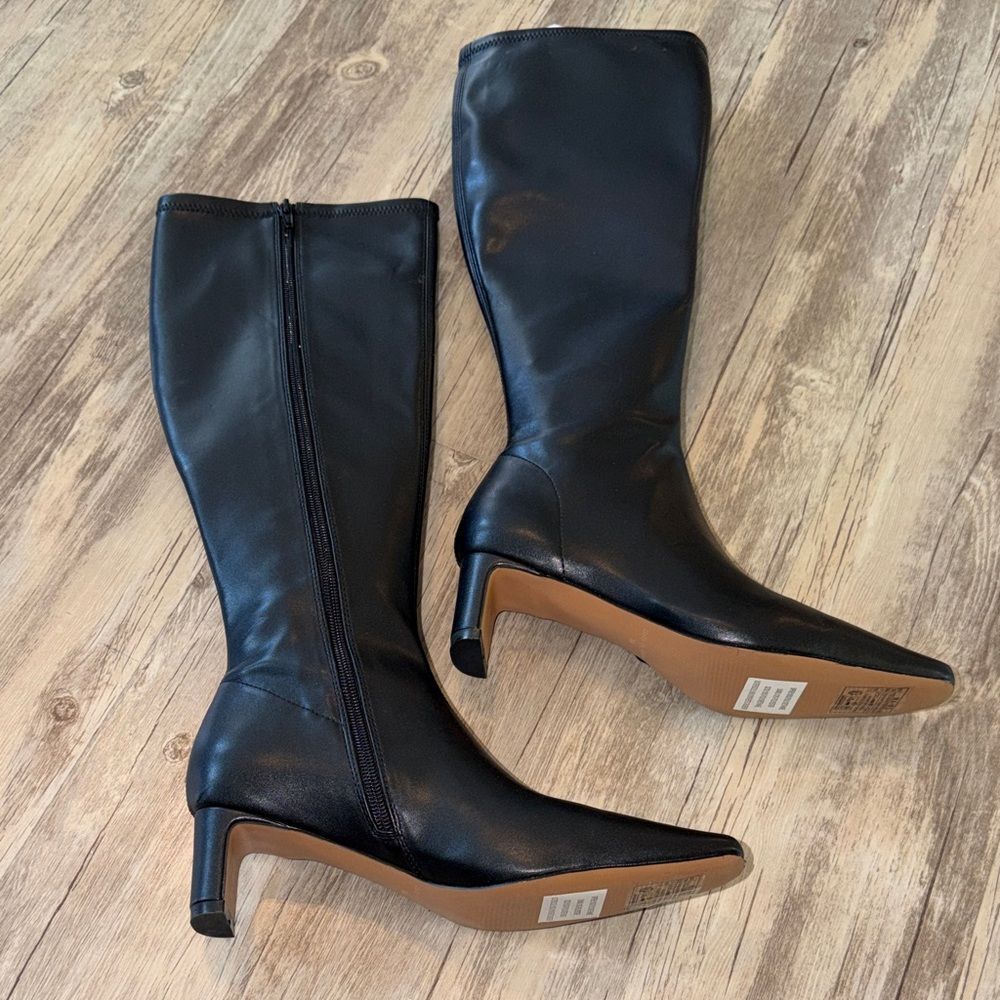 Black Mid-Calf Pointed Toe Heeled Boots with Inner Zip